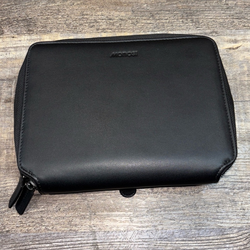 Monos Metro Zip Folio $60 Travel Accessories